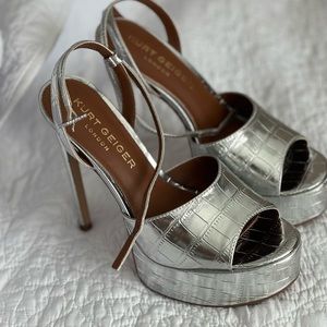 Kurt Geiger - metallic silver Pierra platform sandals
WORN ONCE FOR EVENT